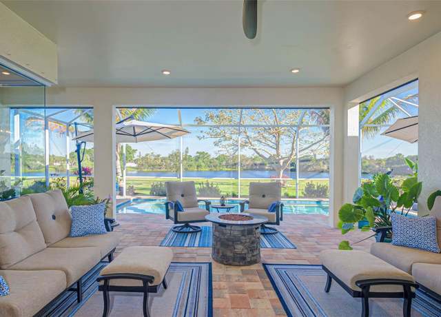 Property at 2070 Hickeys Creekside Dr, Alva, FL 33920, 4 beds, 5 baths