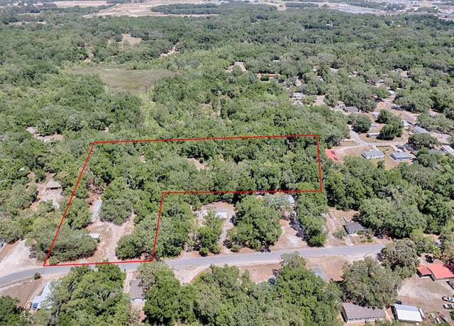 Property at 1203 High St, Wildwood, FL 34785, 6 beds, 3 baths