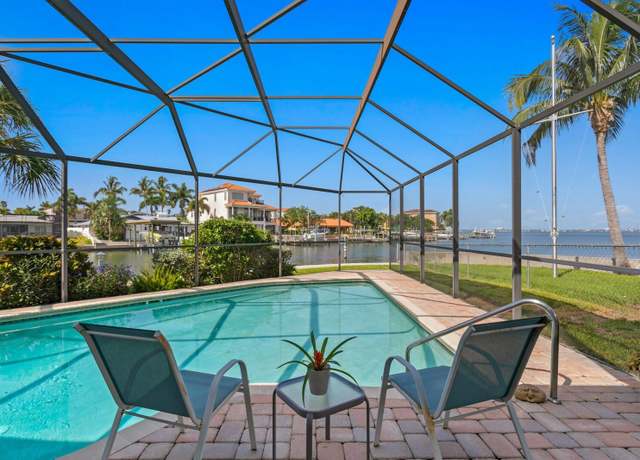 Property at 4464 46th Ave S, St Petersburg, FL 33711, 3 beds, 2 baths