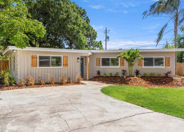 Property at 8485 Pelican Ln, Seminole, FL 33777, 3 beds, 2 baths