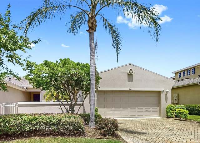 Property at 2433 Kensington Greens Dr, Sun City Center, FL 33573, 2 beds, 2 baths