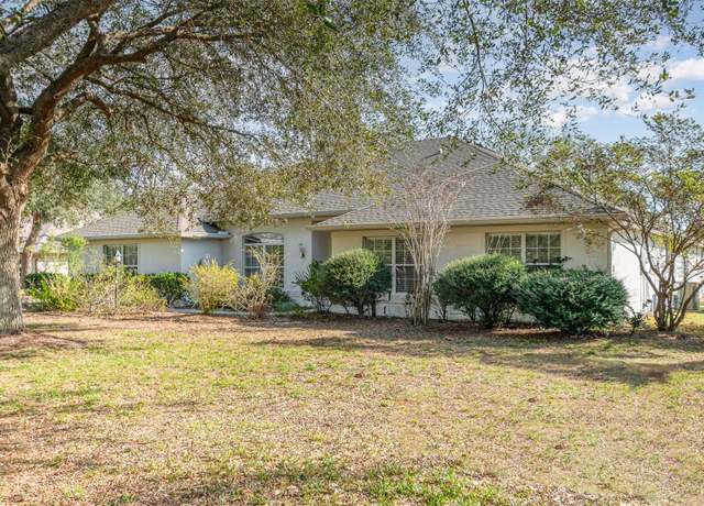 Property at 36502 Barrington Dr, Eustis, FL 32736, 4 beds, 3 baths