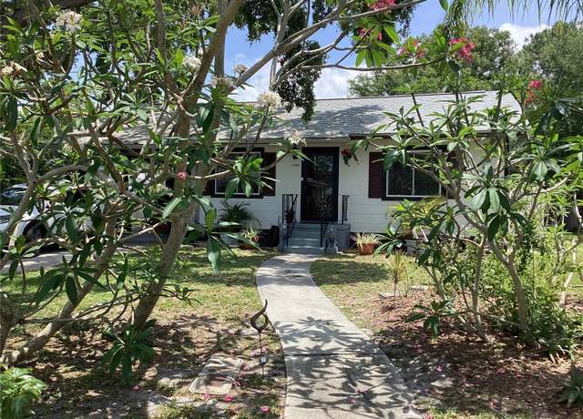 Property at 1529 Paloma Ln, Dunedin, FL 34698, 2 beds, 1 bath