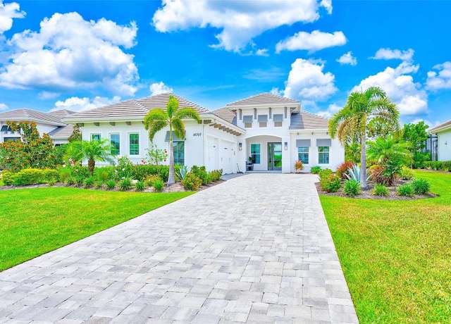 Property at 16707 Verona Pl, Bradenton, FL 34202, 4 beds, 3.5 baths