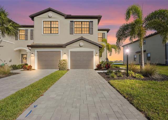 Property at 15147 Sunny Day Dr, Bradenton, FL 34211, 3 beds, 2.5 baths