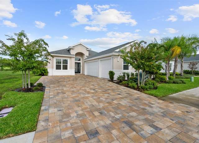 Property at 15 Spring St, Palm Coast, FL 32164, 3 beds, 3 baths