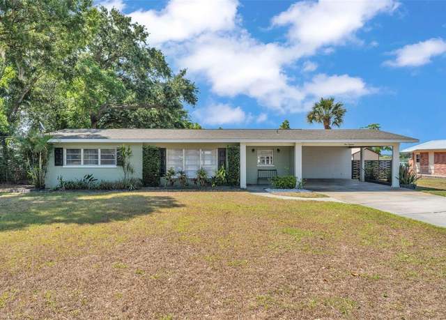 Property at 118 Lake Sears Dr, Winter Haven, FL 33880, 2 beds, 3 baths
