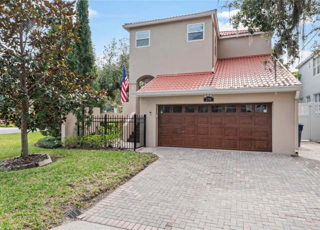 Property at 2701 W Bay Ave, Tampa, FL 33611, 4 beds, 3 baths