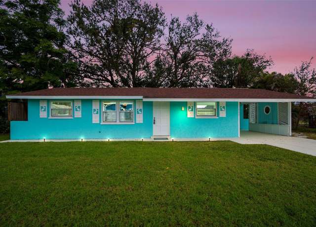 Property at 300 Coral Rd, Venice, FL 34293, 2 beds, 2 baths