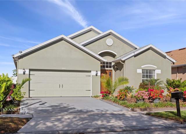 Property at 2102 Congress Ln, St Cloud, FL 34769, 3 beds, 2 baths