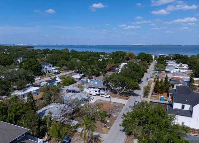 Property at 3021 W Helen Ave, Tampa, FL 33611, 2 beds, 1 bath