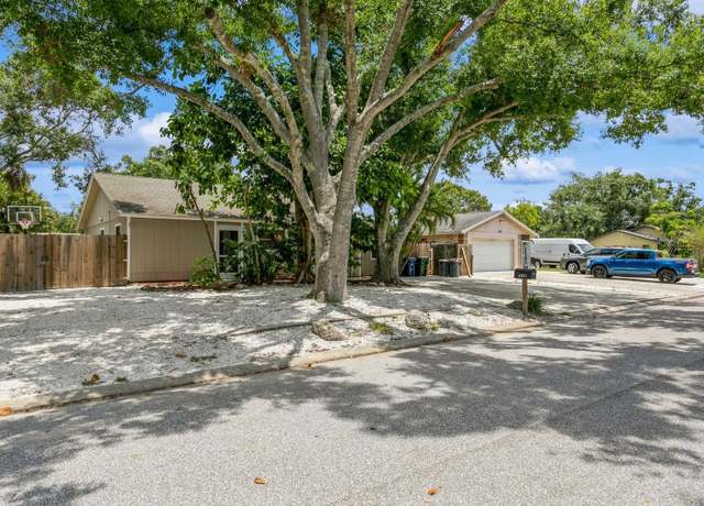 Property at 4021 Vana Dr, Sarasota, FL 34241, 3 beds, 2 baths