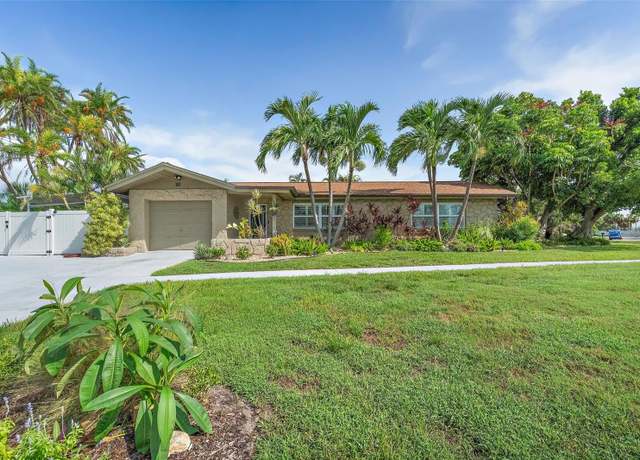 Property at 101 Madonna Blvd, Tierra Verde, FL 33715, 3 beds, 2 baths