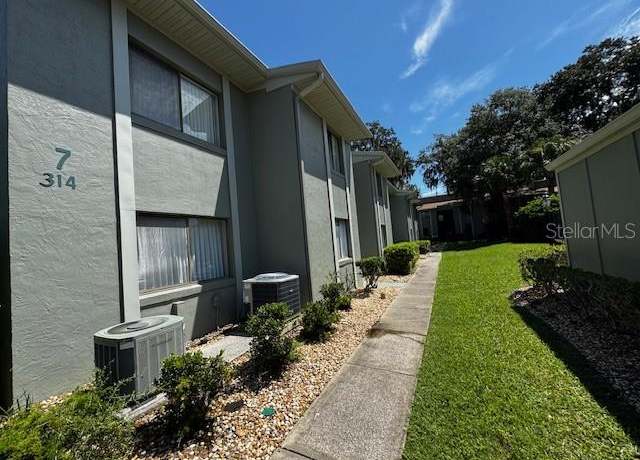 Property at 314 Palm Coast Pkwy NE #202, Palm Coast, FL 32137, 2 beds, 2 baths