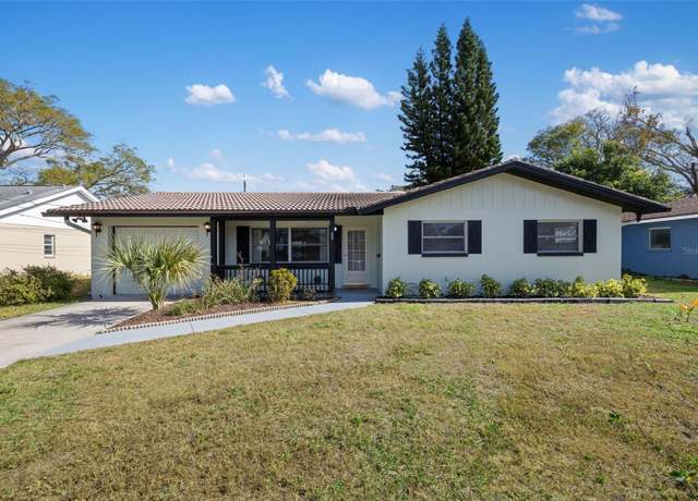 Property at 1073 Kenwood Dr, Dunedin, FL 34698, 3 beds, 2 baths