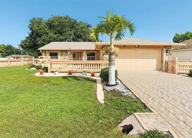 Property at 364 Colony Ct, Kissimmee, FL 34758, 3 beds, 2 baths