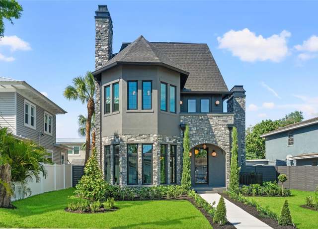 Property at 807 W Park Ave, Tampa, FL 33602, 5 beds, 5.5 baths