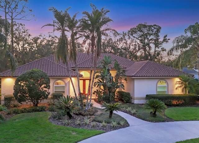 Property at 5416 Ashley Pkwy, Sarasota, FL 34241, 4 beds, 3 baths