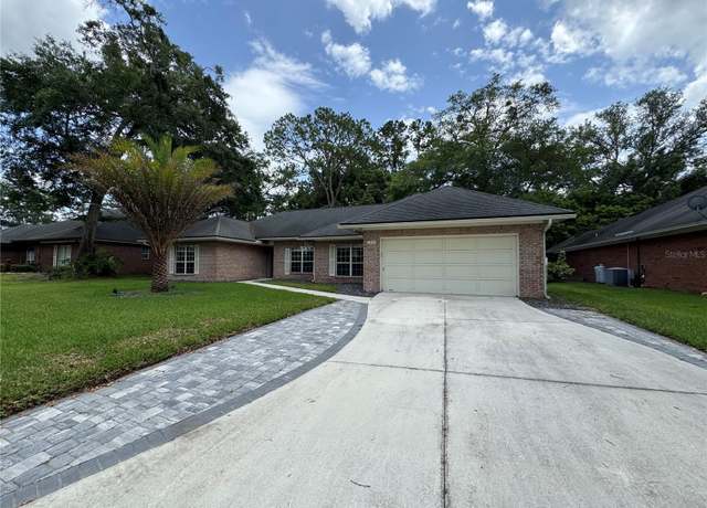 Property at 11538 Sedgemoore Dr S, Jacksonville, FL 32223, 4 beds, 2 baths