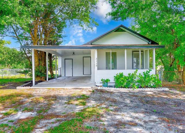 Property at 211 W Crescent Dr, Lakeland, FL 33805, 2 beds, 1 bath