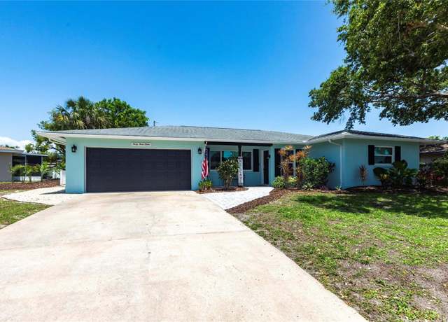 Property at 3312 Kenmore Dr, Sarasota, FL 34231, 4 beds, 2 baths