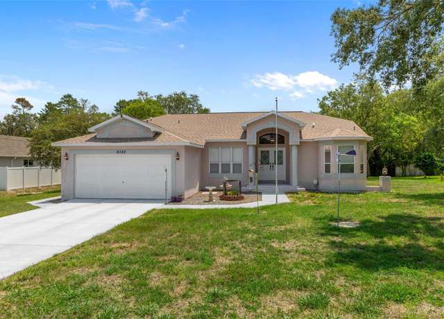 Property at 8382 Christopher Ln, Weeki Wachee, FL 34613, 3 beds, 2 baths