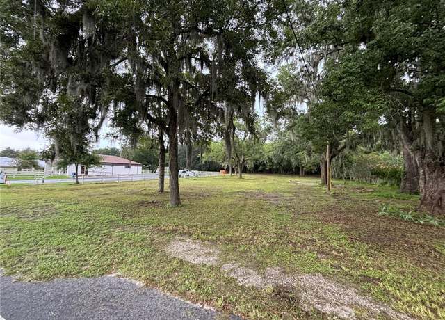 Property at 12845 NE Jacksonville Rd, Anthony, FL 32617