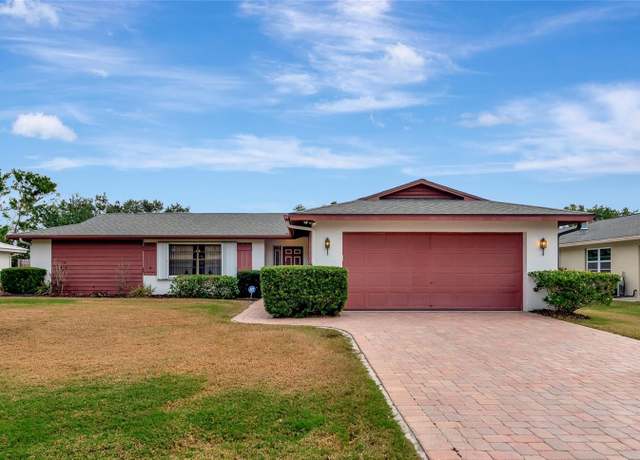 Property at 4423 Meadow Creek Cir, Sarasota, FL 34233, 3 beds, 2 baths