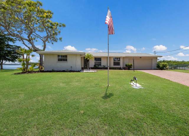 Property at 10419 Spoonbill Rd W, Bradenton, FL 34209, 3 beds, 3 baths