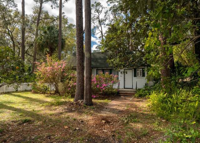 Property at 716 NE 7th St, Gainesville, FL 32601, 5 beds, 3 baths