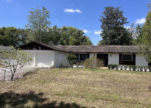 Property at 1230 Jasmine Rd, Apopka, FL 32703, 4 beds, 2 baths