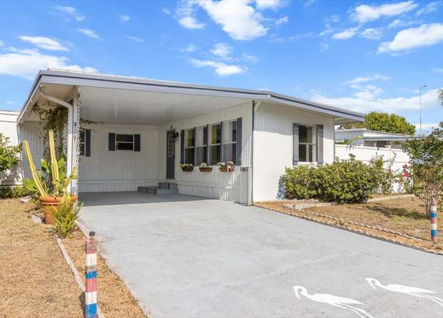 Property at 31151 Valencia Ave, Tavares, FL 32778, 2 beds, 2 baths