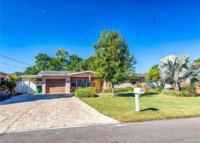 Property at 10218 N Fleetwood Dr, Tampa, FL 33612, 3 beds, 2 baths