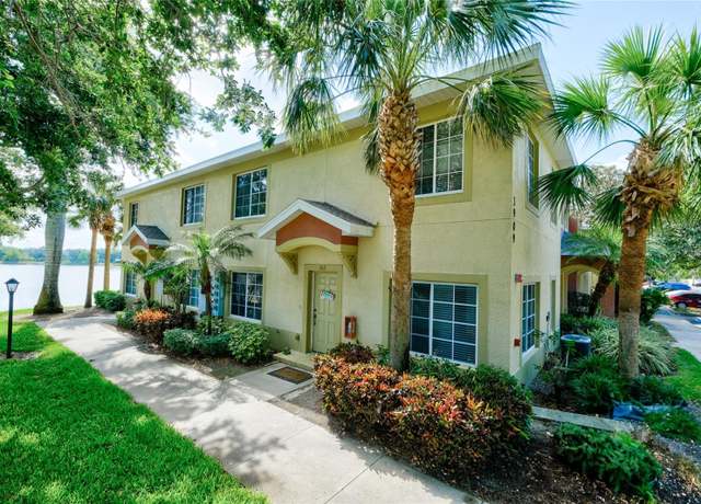 Property at 3909 45th Ter W #102, Bradenton, FL 34210, 3 beds, 2.5 baths