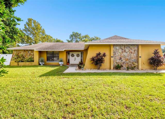 Property at 12377 Fillmore St, Spring Hill, FL 34609, 3 beds, 3 baths