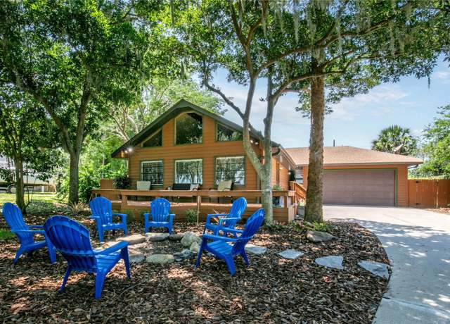 Property at 2929 Lakeshore Dr, Mount Dora, FL 32757, 3 beds, 2 baths