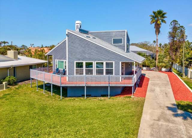 Property at 115 16th St, Belleair Beach, FL 33786, 3 beds, 2.5 baths