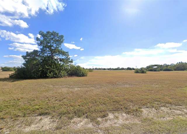 Property at 566 NE 4th Ter, Cape Coral, FL 33909
