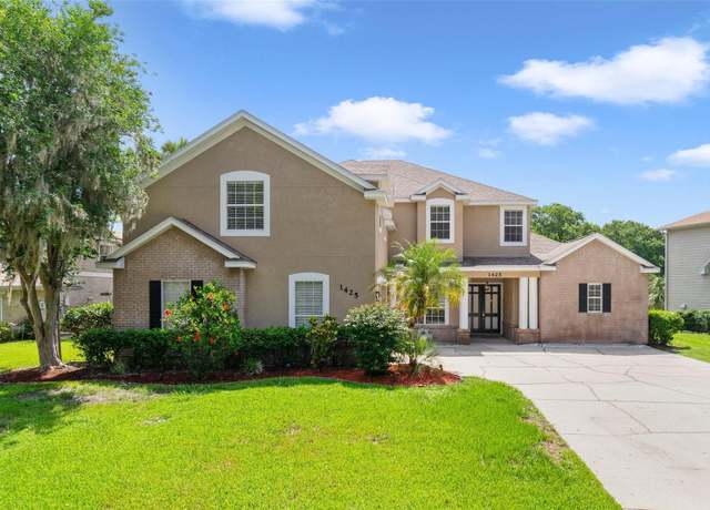 Property at 1425 Riviera Dr, Kissimmee, FL 34744, 6 beds, 4.5 baths