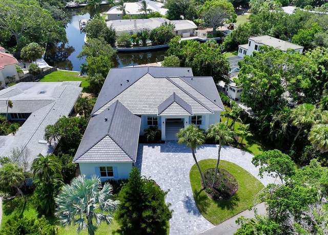 Property at 4815 Featherbed Ln, Siesta Key, FL 34242, 5 beds, 4 baths