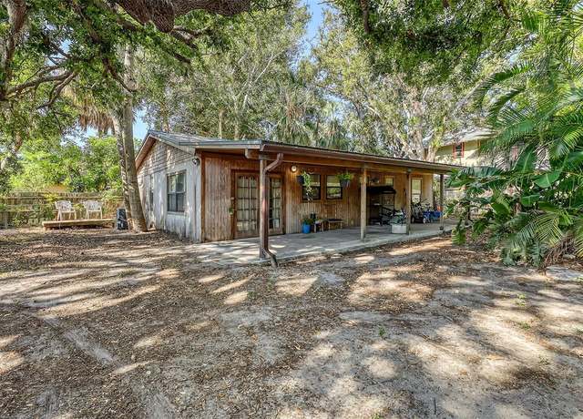 Property at 4122 Old Bradenton Rd, Sarasota, FL 34234, 6 beds, 4 baths