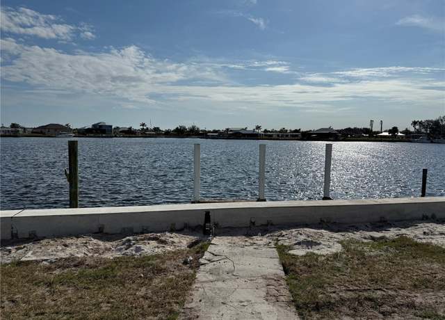 Property at 21535 Edgewater Dr, Port Charlotte, FL 33952, 2 beds, 2 baths