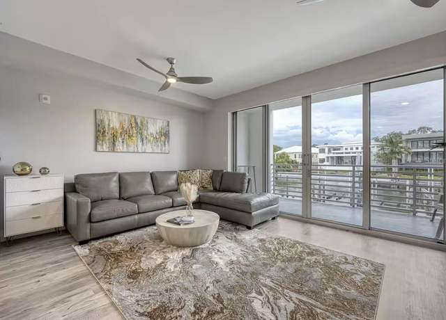 Property at 1709 N Tamiami Trl #220, Sarasota, FL 34234, 1 bed, 1.5 baths