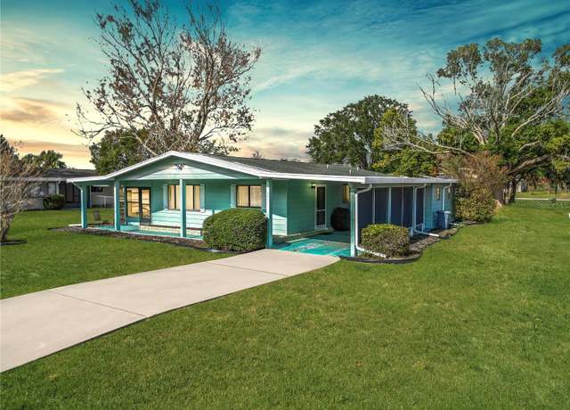 Property at 8955 SW 104th Pl, Ocala, FL 34481, 2 beds, 2 baths