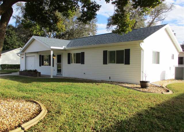Property at 11500 SW 136th Pl, Dunnellon, FL 34432, 2 beds, 2 baths