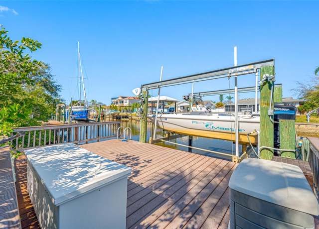 Property at 10627 Hatteras Dr, Tampa, FL 33615, 3 beds, 3 baths