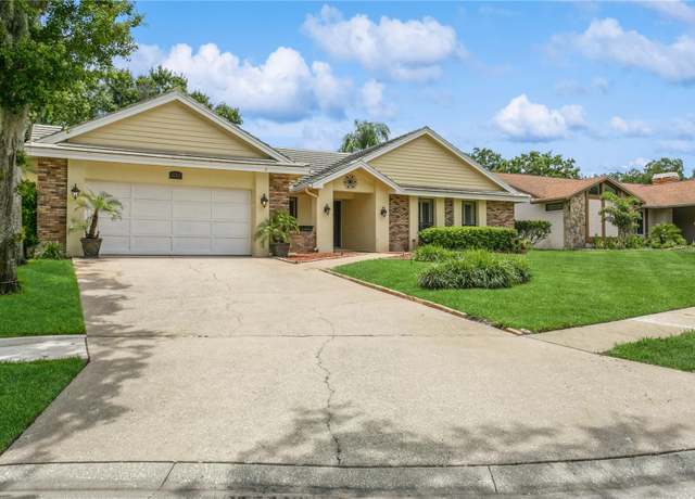 Property at 3262 Westcott Ct, Palm Harbor, FL 34684, 4 beds, 3 baths