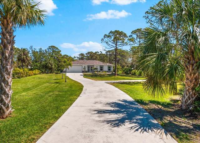 Property at 1785 Bayshore Dr, Englewood, FL 34223, 3 beds, 2 baths