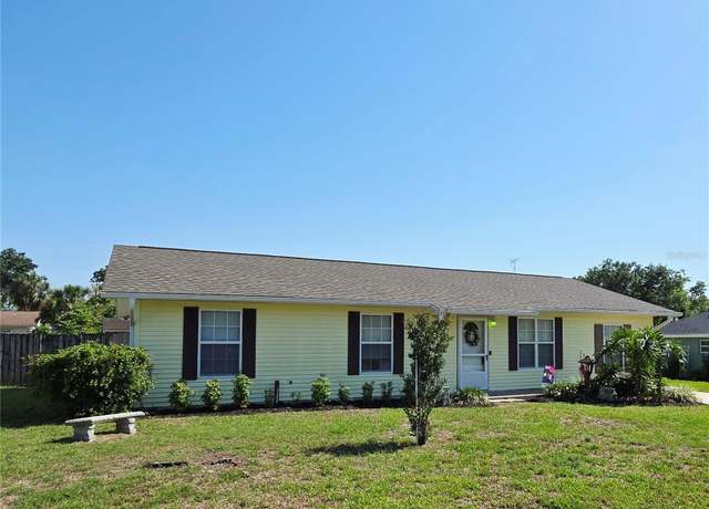 Property at 5130 SE 106 Ln, Belleview, FL 34420, 4 beds, 1.5 baths