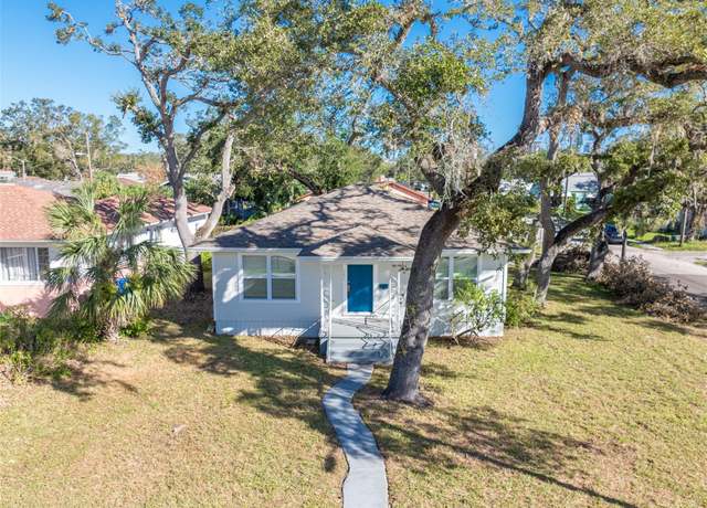 Property at 701 17th Ave S, St Petersburg, FL 33701, 4 beds, 2.5 baths